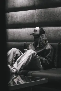 PYR6 — Lifestyle — image00001